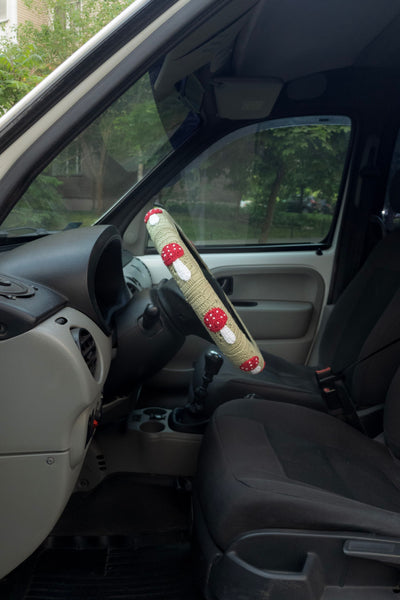 Mushroom Steering Wheel Cover Set with car coasters and seat belt covers (hand crochet)